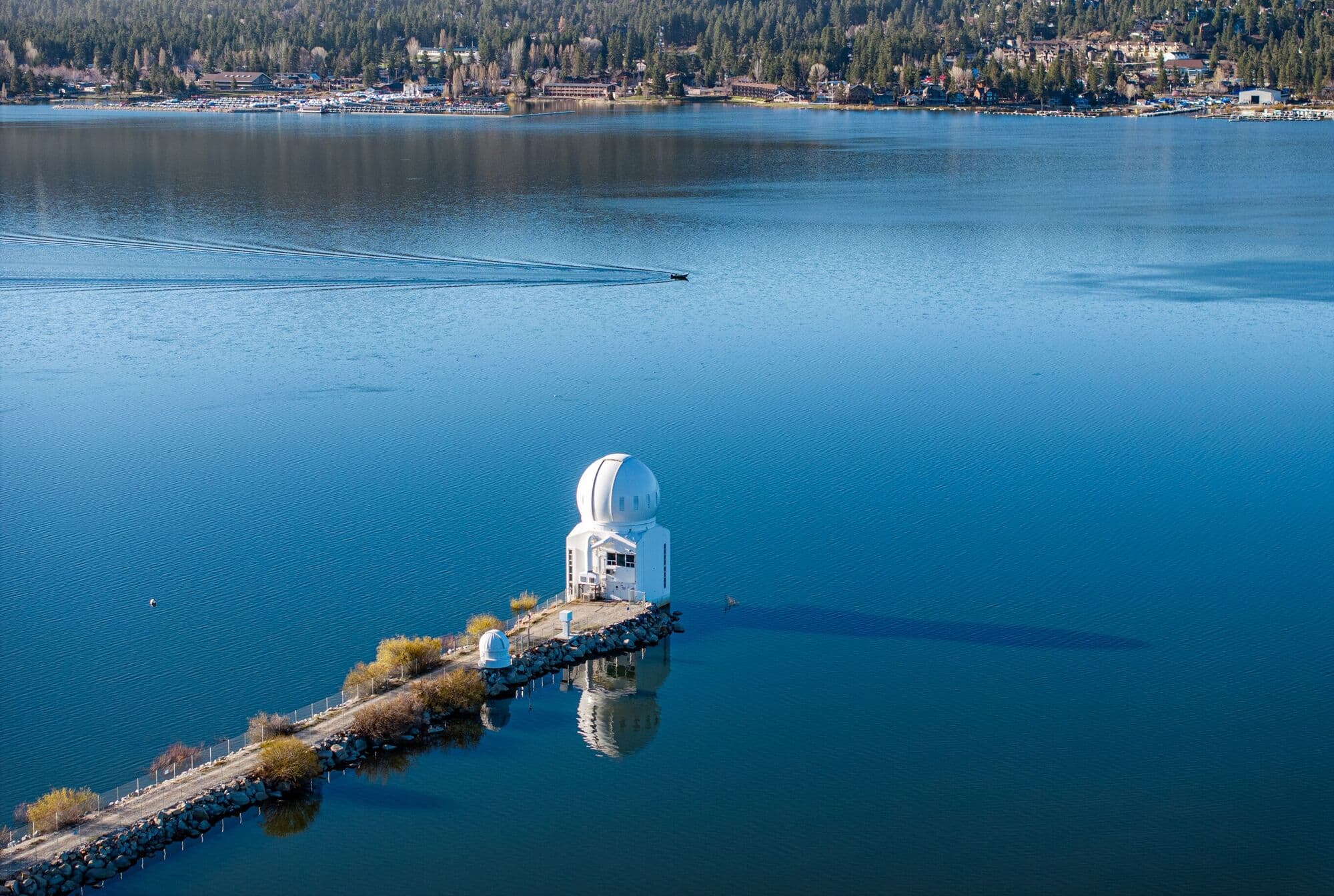 Observatory on a causeway over the lake