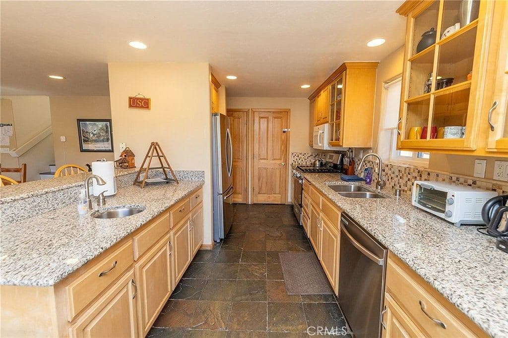 Big Bear Lake House with Hot Tub and EV Charger