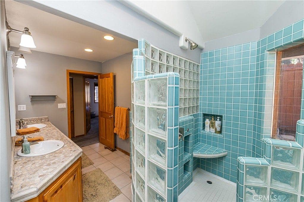 Big Bear Lake House with Hot Tub and EV Charger