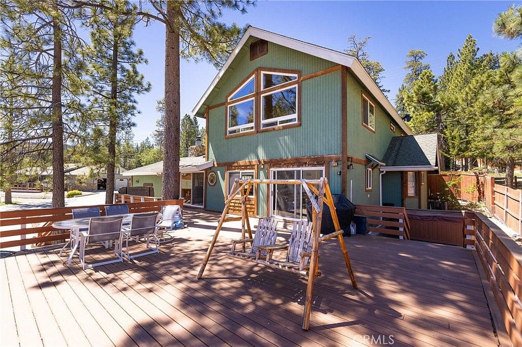 Big Bear Lake House with Hot Tub and EV Charger