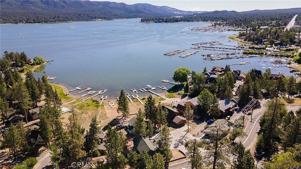 Big Bear Lake House with Hot Tub and EV Charger